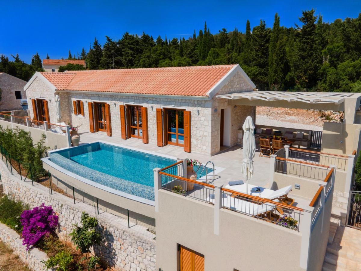 Pitharia Luxury Villa With Amazing Sea Views Khalikeri Exterior photo